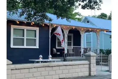 Image de The Cottage at Kings Ferry Cottage - The Place to Be!