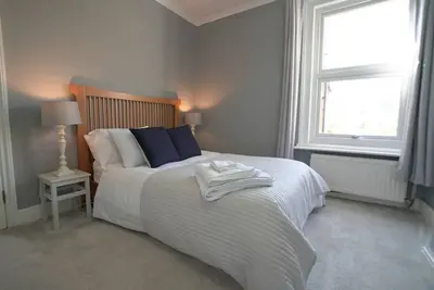 Image de Bright 2-bed apartment with great transport links