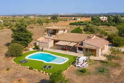Image de YourHouse Can Mel, finca avec piscine privée pour 10 personnes