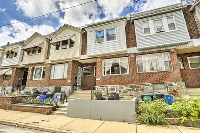 Image de South Philly Townhome: 3 Mi to Center City