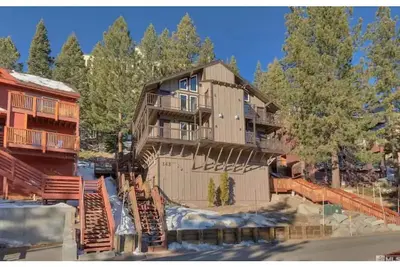 Modern Heavenly Ski-In Ski-Out Condo