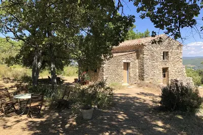 Image de Mazet dans les bois avec piscine privée