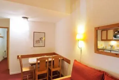 Image de À 100m des pistes de ski, terrasse, télévision, 23m², Montchavin La Plagne