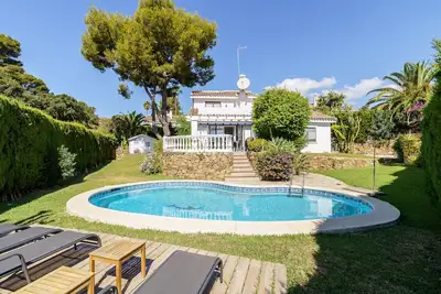 Image de Villa Calahonda Hills avec Piscine, Terrasse et Wi-Fi