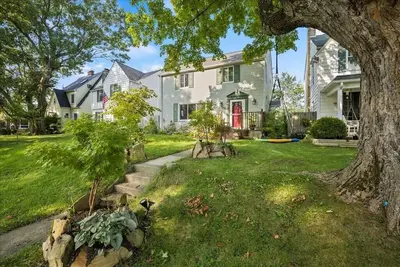 Image de Charming 3 Bedroom House in a Quiet Neighborhood