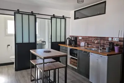 Image de Adorable quiet cottage near the sea