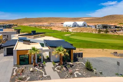 Image de Stunning modern casita on Copper Rock Golf Course