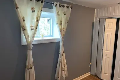 Image de An Adorable guest house like an apartment with a private entrance.