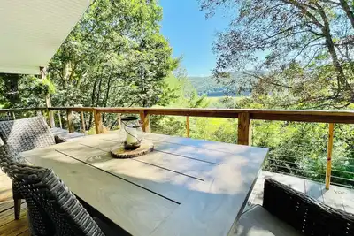 Image de Cozy, 3 Bed, 2. 5 Bath, Wv mountain escape w/ hot tub, fireplace, mountain view