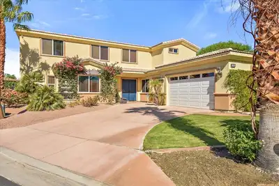 Image de Charming 5 bedroom house with a pool/spa