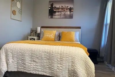 Image de 5 Bedroom Modern House