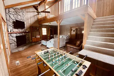 Image de Pets/Kids love the Jacuzzi @ Large Lakeside Cabin