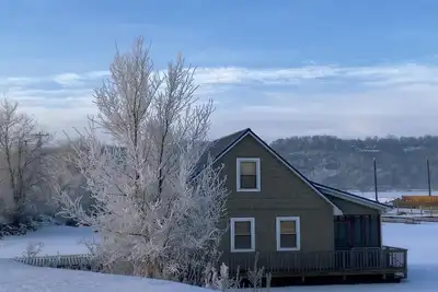 Image de Cozy Warm Winter \"Nantucket\" Cottage Getaway