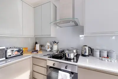 Image de Town Center 2 bed Serviced Apartment 08 with parking