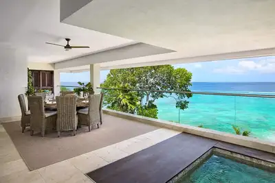 Image de Settle into oceanfront luxury - Portico 3