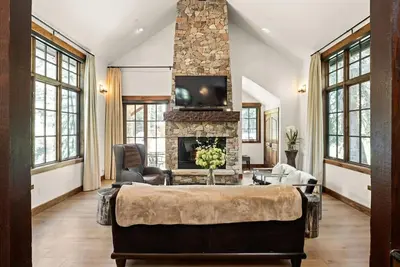 Image de Modern Aspen Cottage