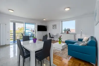 Modern two bedrooms apartment Marea Blue with sea view in Funtana
