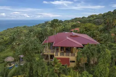 Image de Villa for 12 Guests: Best Whale's Tail and Ocean Views