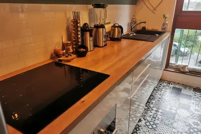 Image de Appartement Lumineux Avec Chambre et Balcon