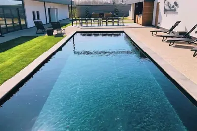 Image de 5-sterren Landhuis met zwembad en jacuzzi