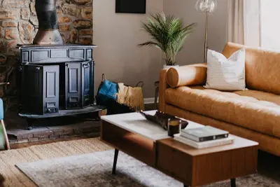 Image de Cozy & Spacious 4br Home | Wood-Burning Fireplace