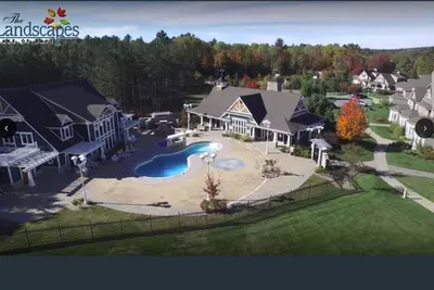 Image de Luxury 3 Bedroom, 3 Bathroom Villa on Lake of Bays