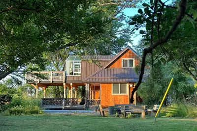 Image de 4-bedroom Homestead House in lovely Sandspit with Nordic Sauna onsite