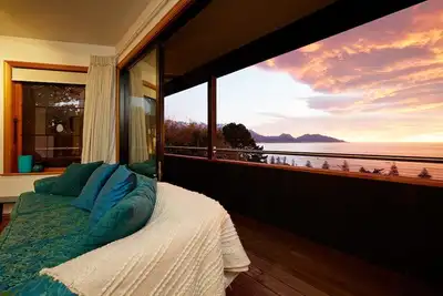 Image de Room With a View - The Gallery - panoramic sea and mountain views