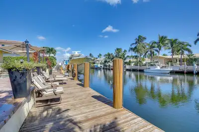 Image de Canal Access & Pool: Lighthouse Point Getaway!