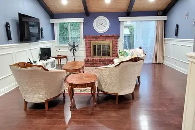 Image de Beautiful Bayarea Bungalow centrally located! ! !