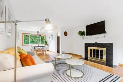 Image de 547 Northgate · Cheerful 4b3b house in North Seattle/10 mins to Uw