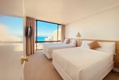 Image de Ocean view, Newly Renovated Luxury Waikiki Hotel, Free Parking.