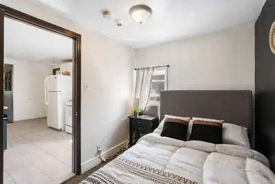 Image de King Bed | Private Parking | Strong WiFi