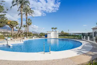 Image de Appartement Plaza Cadiz 11 avec vue sur la mer, piscine et Wi-Fi.
