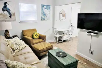 Image de Best location Quiet Cottage Pets Kitchen
