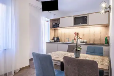 Image de Appartement \"Isabel\" avec vue sur les montagnes, balcon français et Wi-Fi