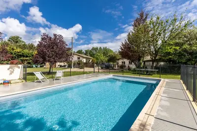 Image de Maison de vacances \"Senguinous 2\" avec piscine partagée, terrasse privée et Wi-Fi