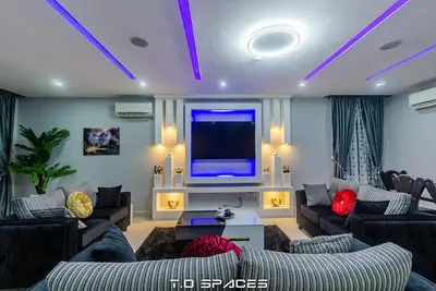 Image de Family-Sized 3 Bedroom Duplex close to the Beach