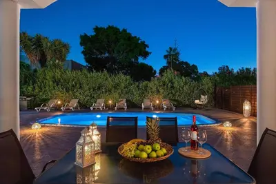 Image de Maison de vacances Ialysos pour 1 - 7 personnes avec 4 chambres à coucher - Maison de vacances