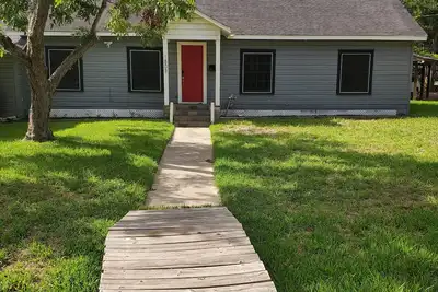 Image de Heart of  Houston Tx Heights near Great Restaurants and Bars!