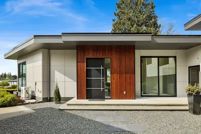 Image de Lake Front Dream Retreat Property