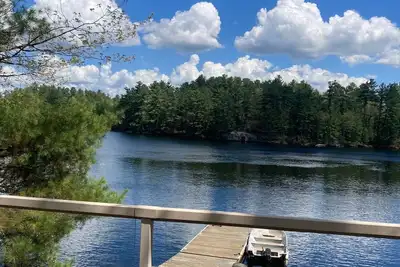 Image de Woods & Water • 4br Severn Riverfront Cottage