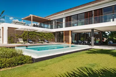 Image de Aqua Verde | Beach Front - Located in  Fabulous Grace Bay with Private Pool