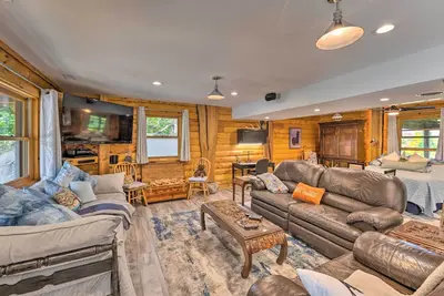 Image de Cozy Wisconsin Studio, 11 Mi to Lake Geneva!