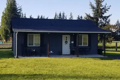 Image de Soak up the mountain View in \" R Agnew Cottage\"