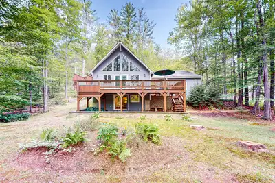 Image de Dog-friendly, waterfront home on the Saco River