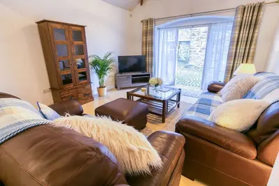 Image de Tal Y Bont Uchaf Cottage - a dog that sleeps 2 guests in 1 bedroom