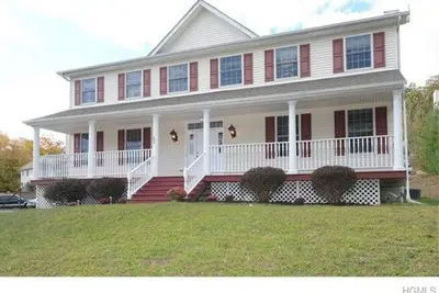 Image de Beautiful Single Family Home 4 Bed 2. 5 Bath