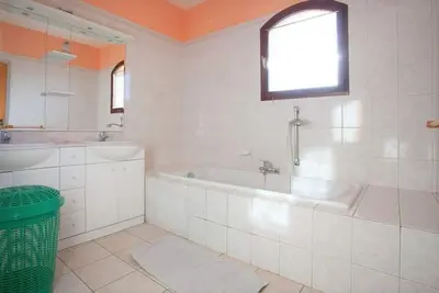 Image de Grande Villa Tizzano 200 M De La Plage 18 Pers