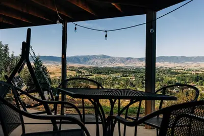 Image de The Mountain View Walk Out, Truly Panoramic View